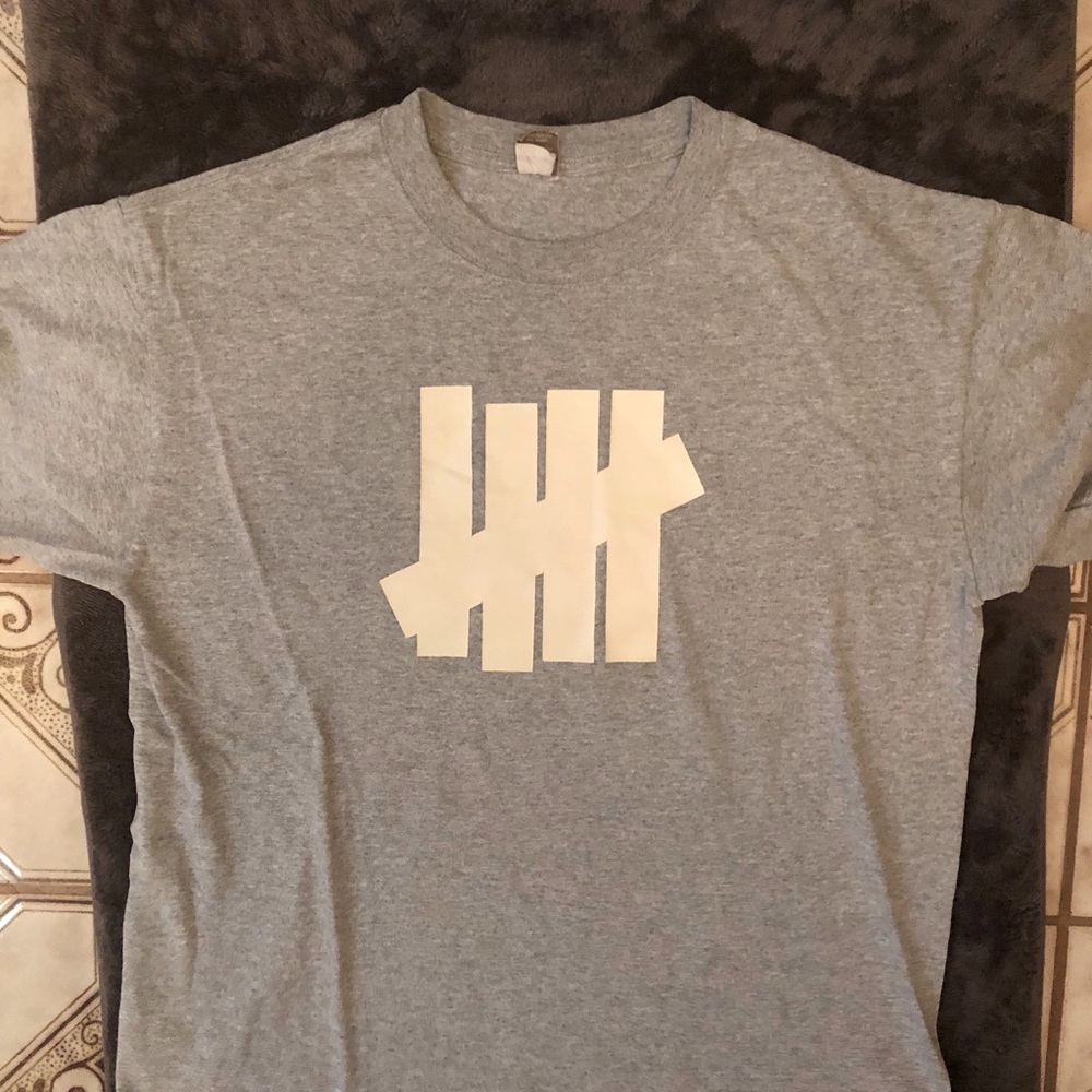 Vintage Undefeated T-shirt.